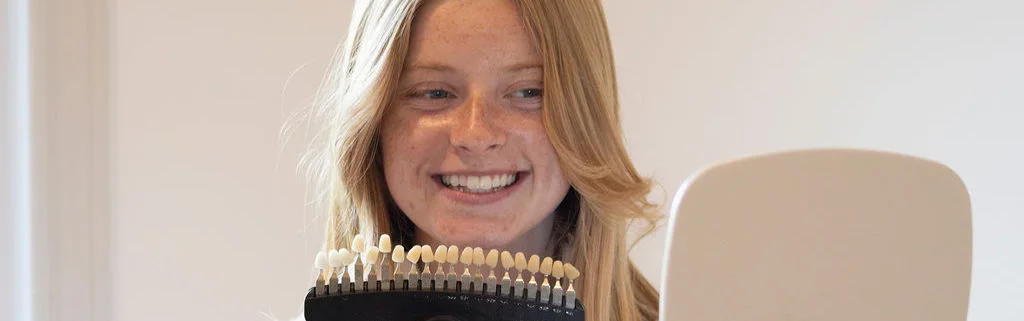 Tooth shade guide